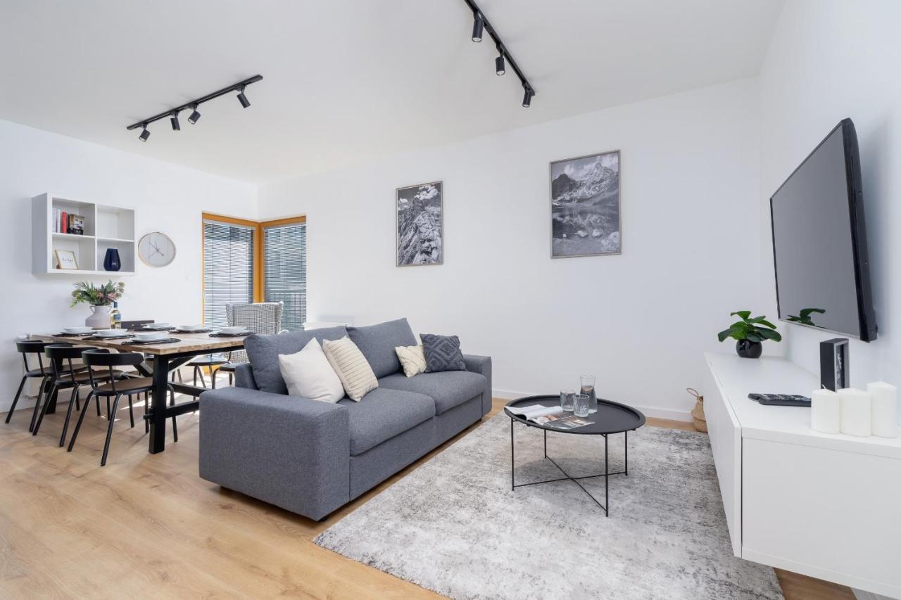 Luxurious Apartment Rakowicka Krakow By Renters Prestige Exterior photo